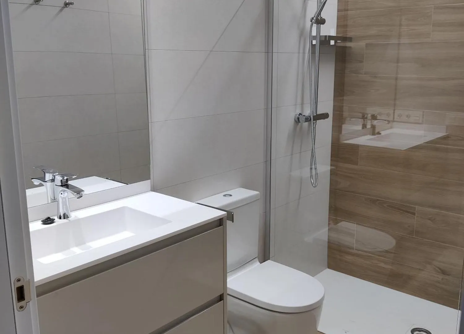 Apartamentos Ezkaba By Clabao Pamplona Apartmán